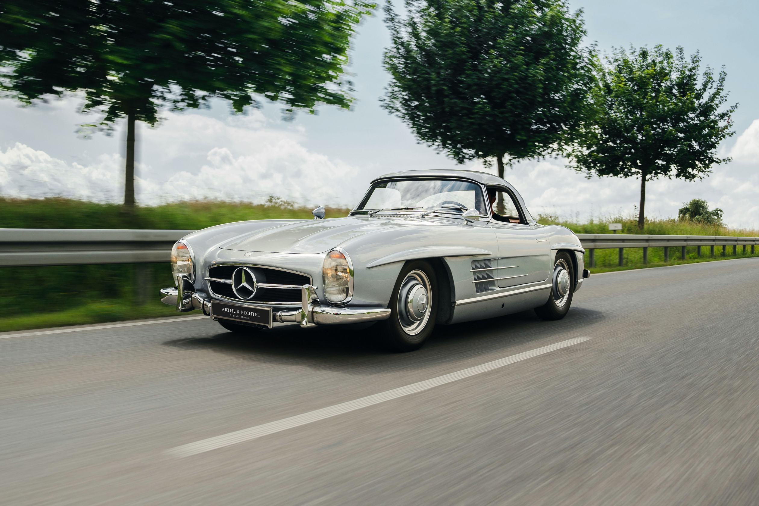 Mercedes Benz 300 SL in Wunschfarbe