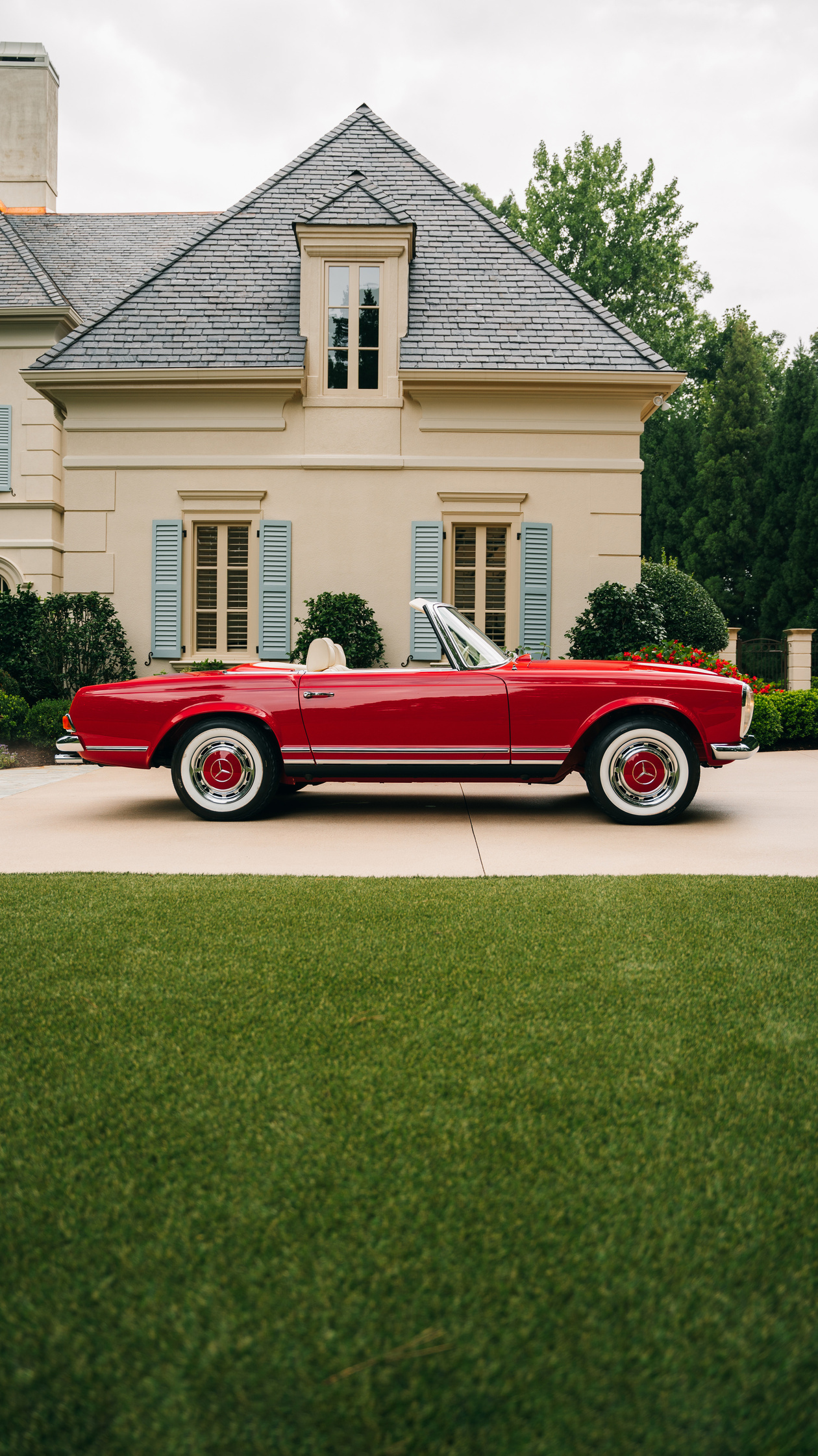 Red Mercedes-Benz 280 SL Pagoda for sale