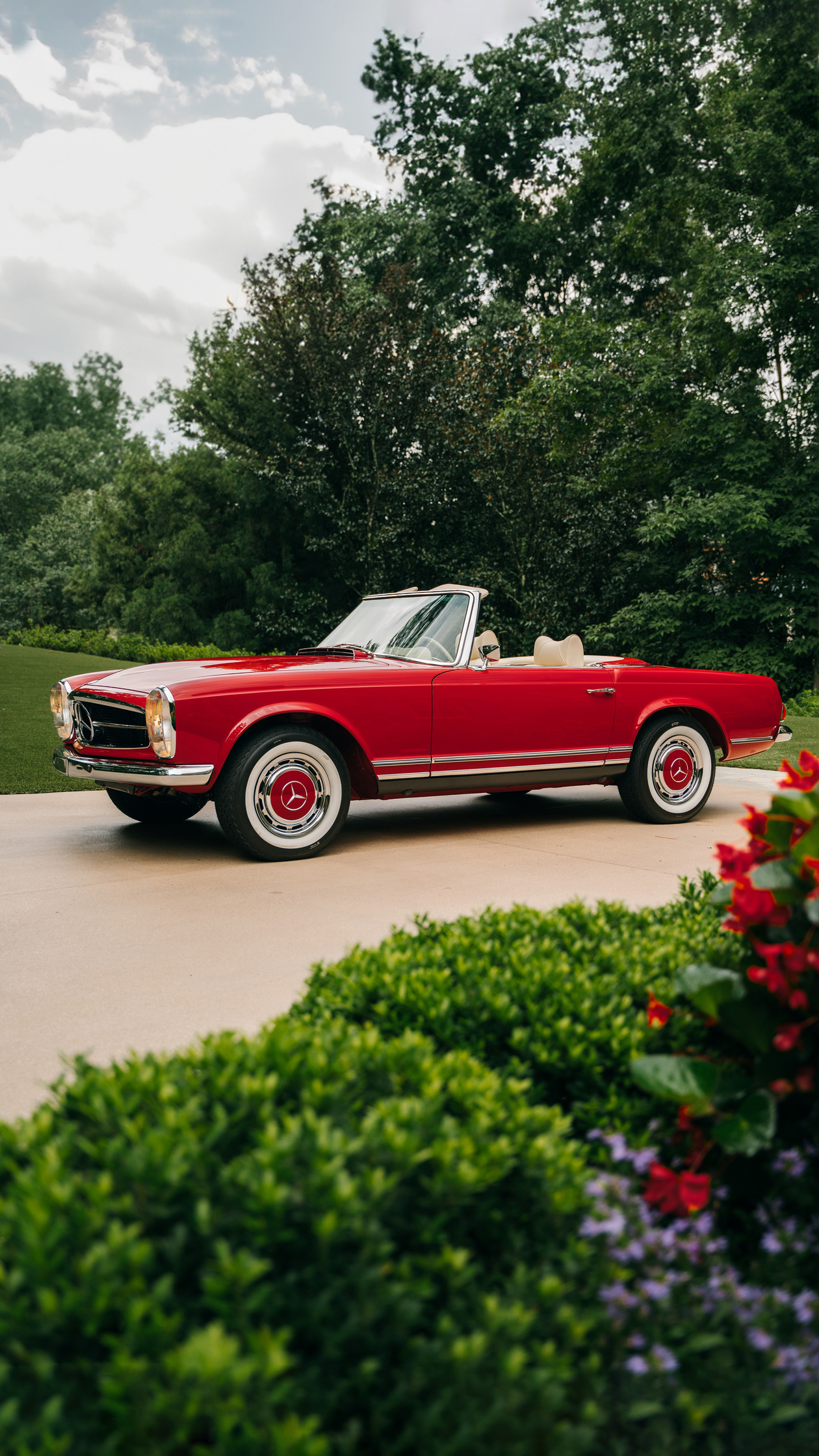 Red Mercedes-Benz 280 SL Pagoda for sale